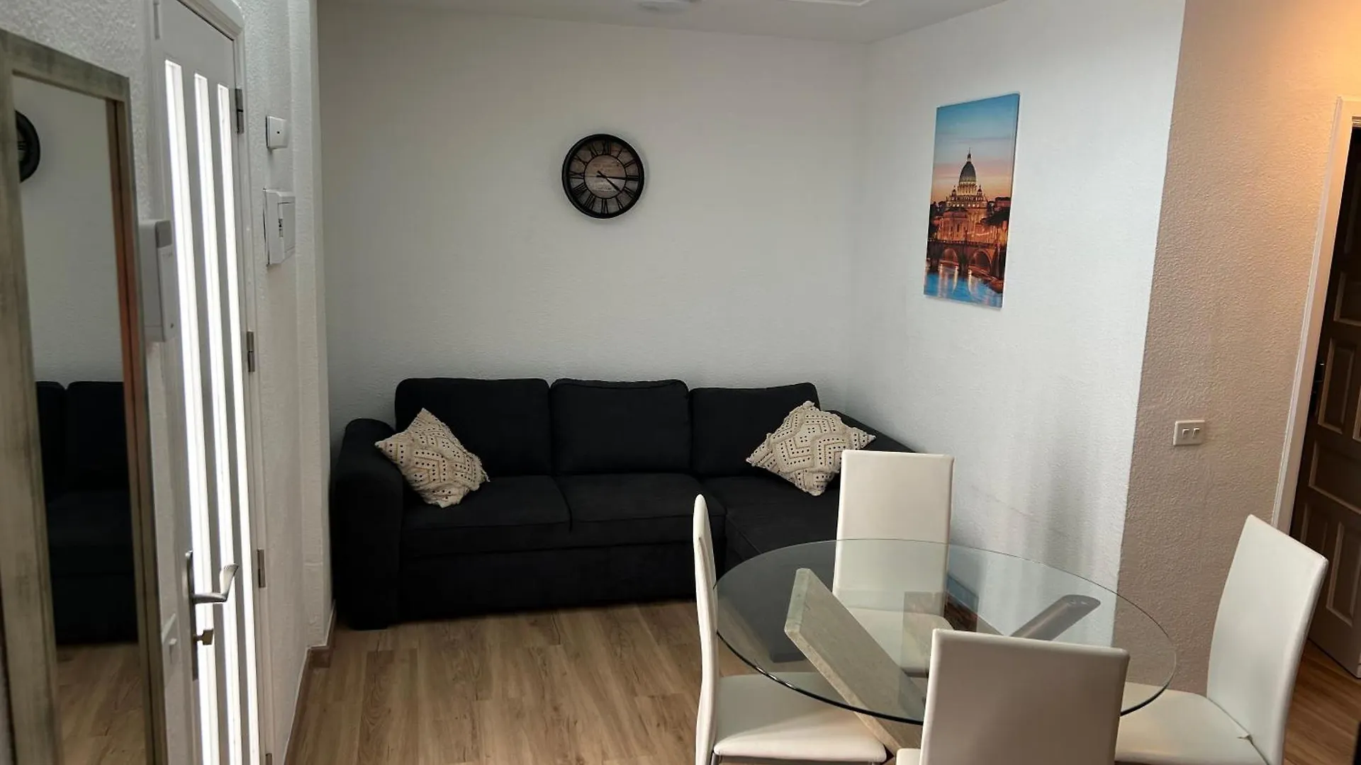 Alondra Park Apartment Arona  Spain